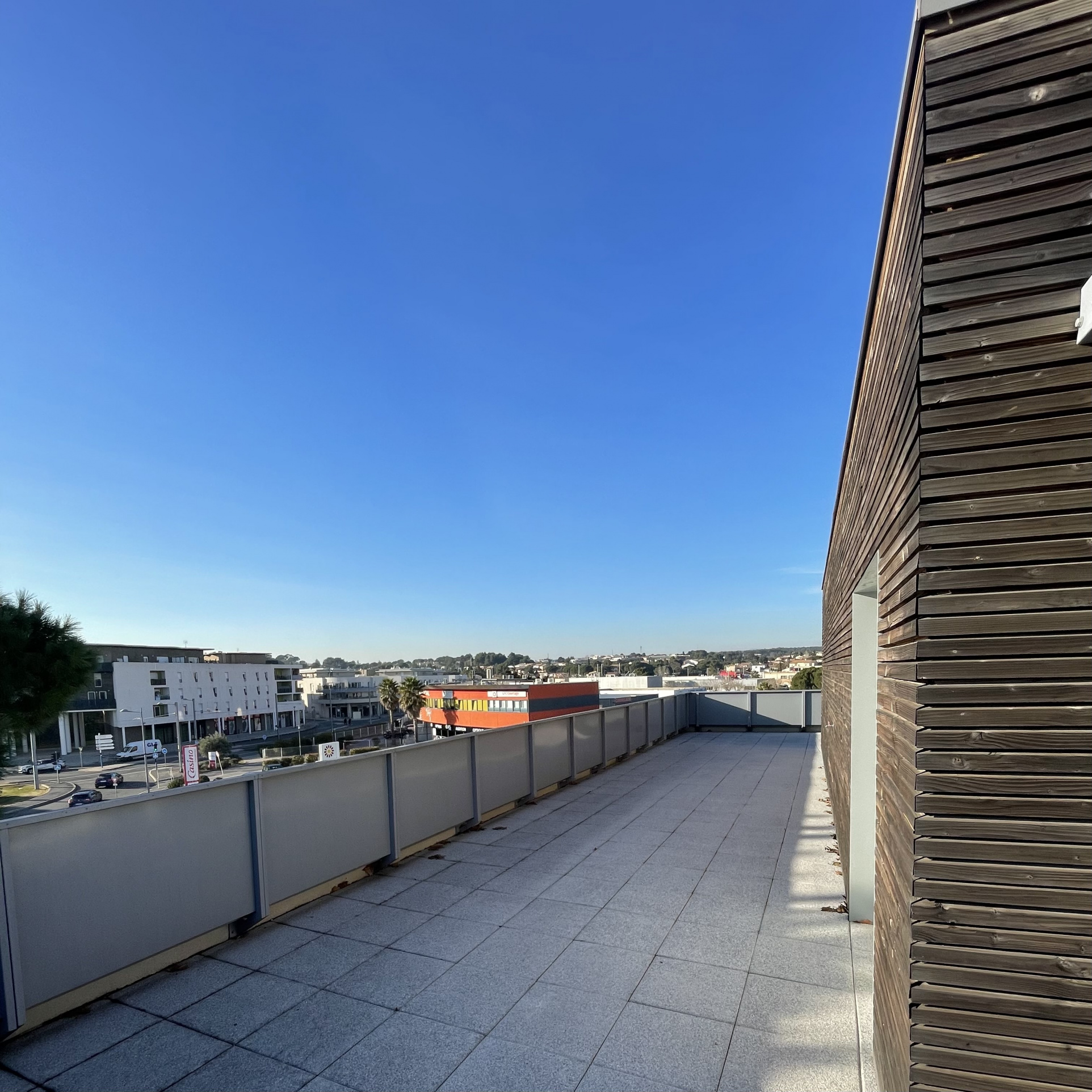 EXCLUSIVITE  Castelnau  , appart F3  + terrasse 100 m2 - 9