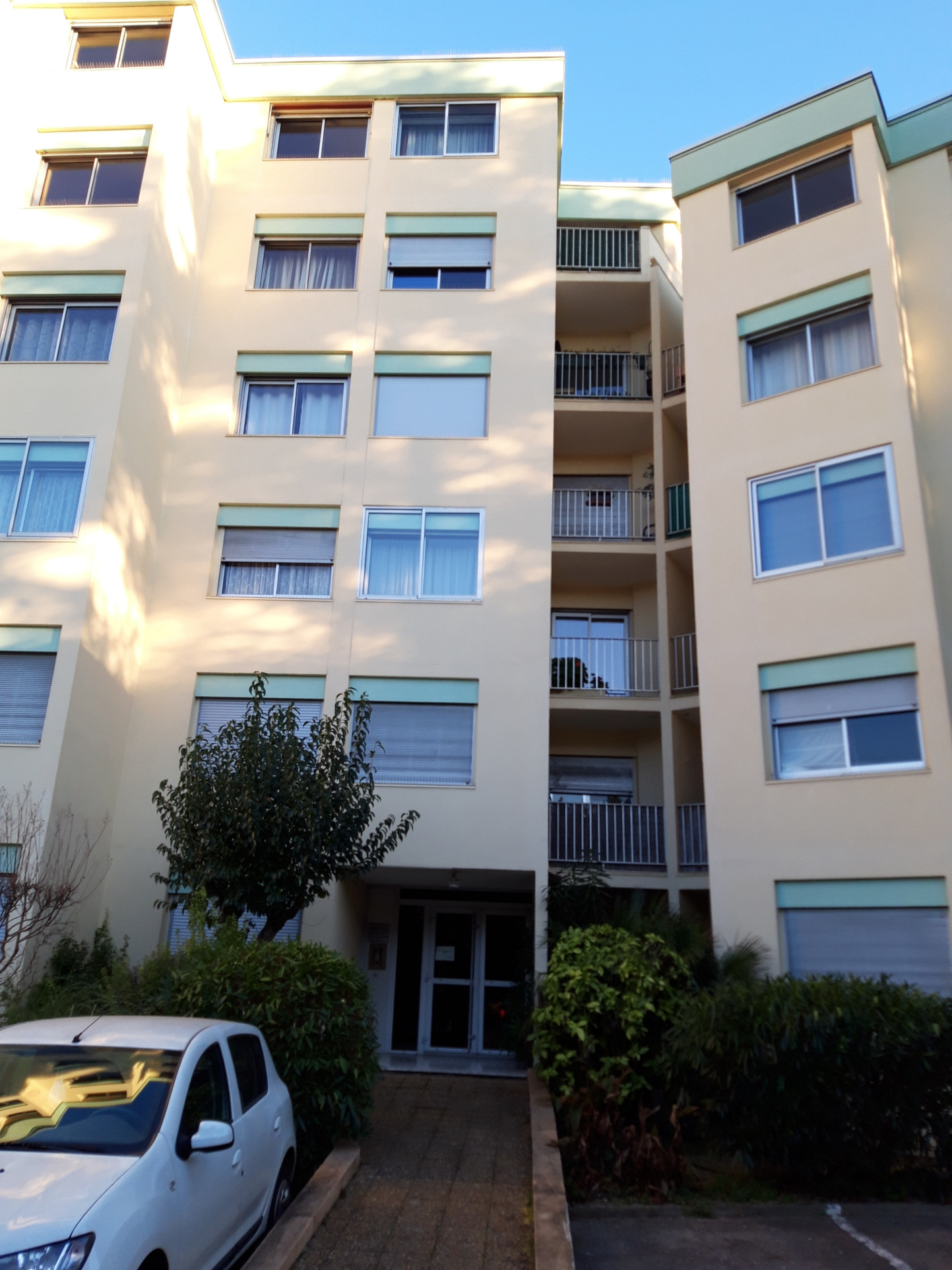 photo_e0f553e80d834dc66413186e45c16ca1_Inc_1