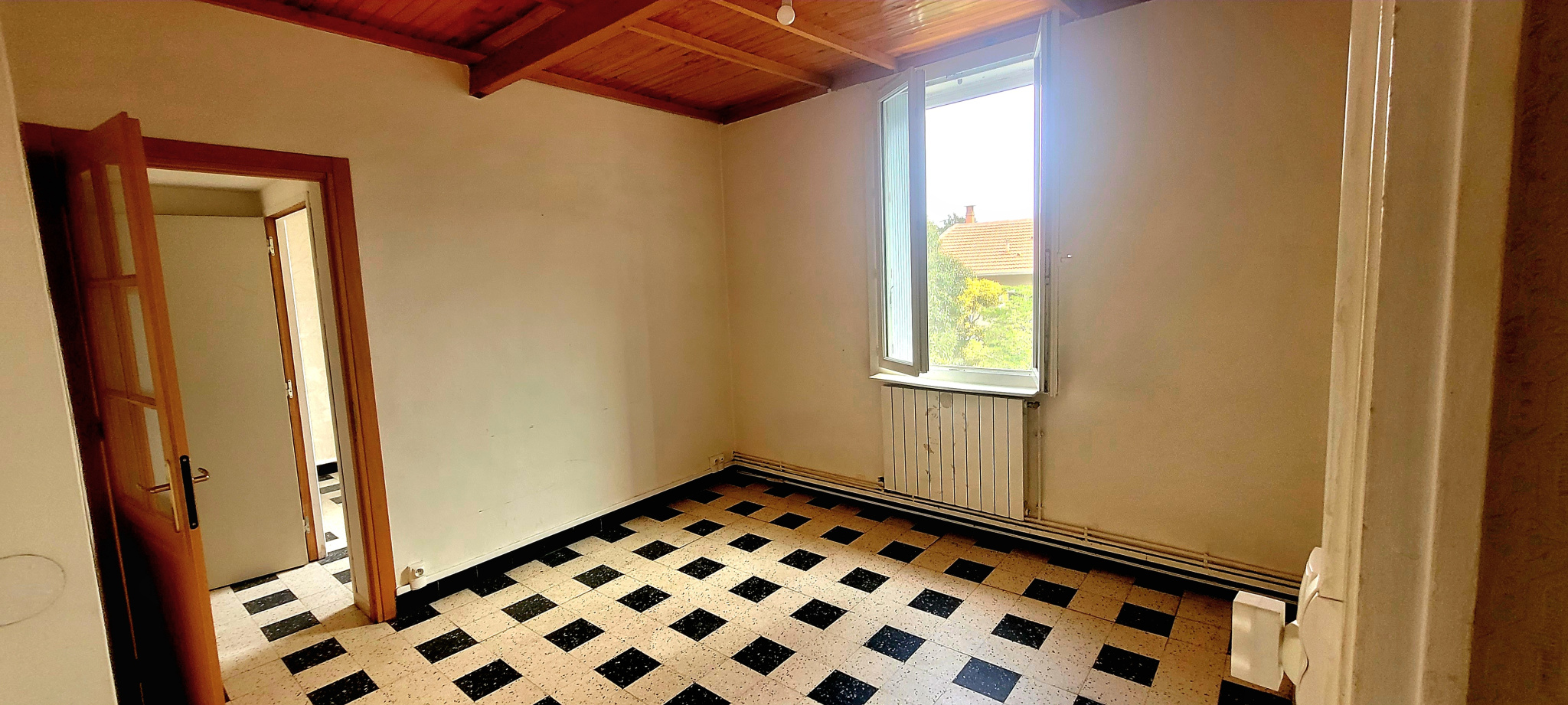 photo_101b073c8ea6c1339f80c23377402eea