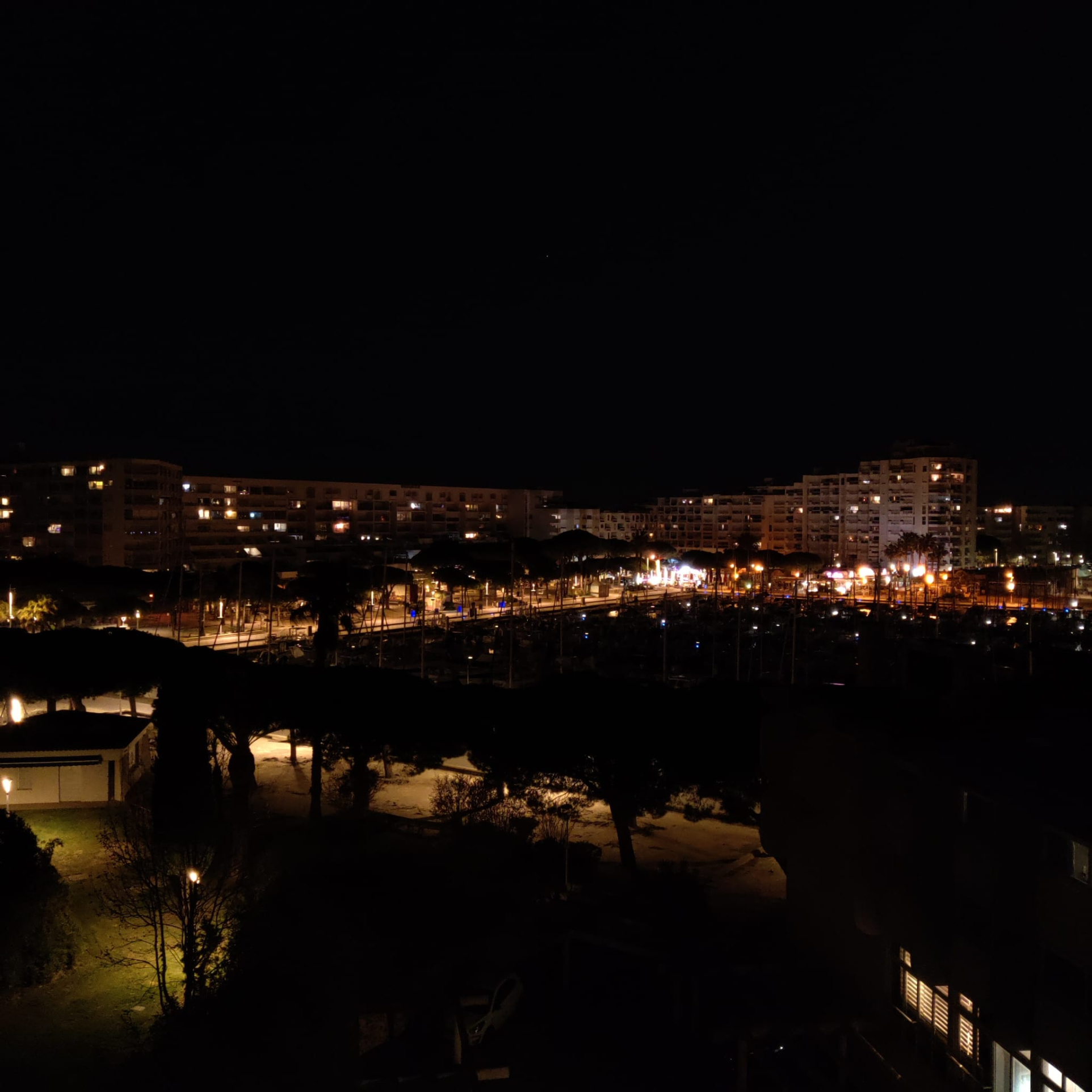 photo_a68600fff588aa117fa216adb2c3f034