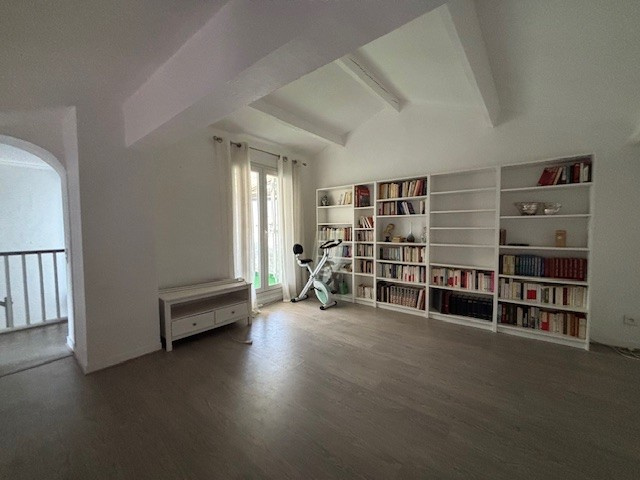 photo_3b613fa90e55382e7efd6d5f68b68c33